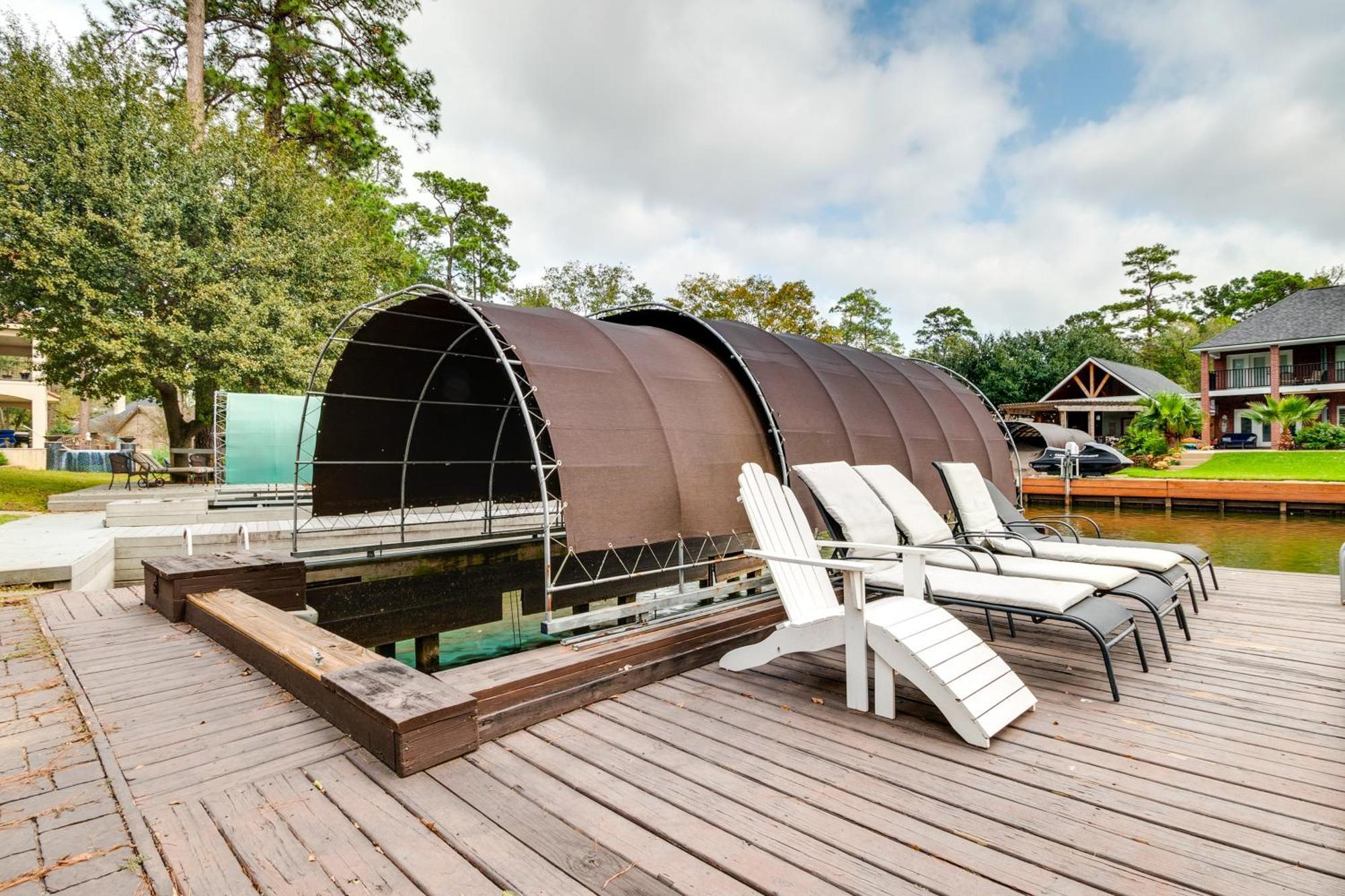 Dock And Outdoor Entertainment Home On Lake Conroe Montgomery Kültér fotó